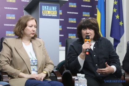 Валентина Потапова на публічній дискусії Укрінформ про мілітаризацію - картинка 3
