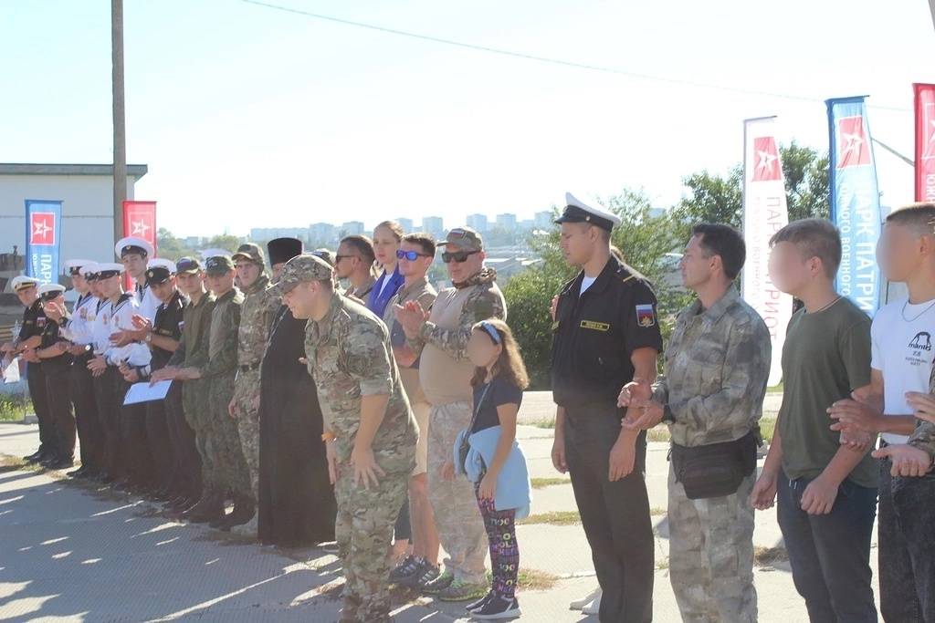 Не атракціони, а зброя: як у парках “Патріот” дітей з ТОТ готують до війни за Росію - картинка 14