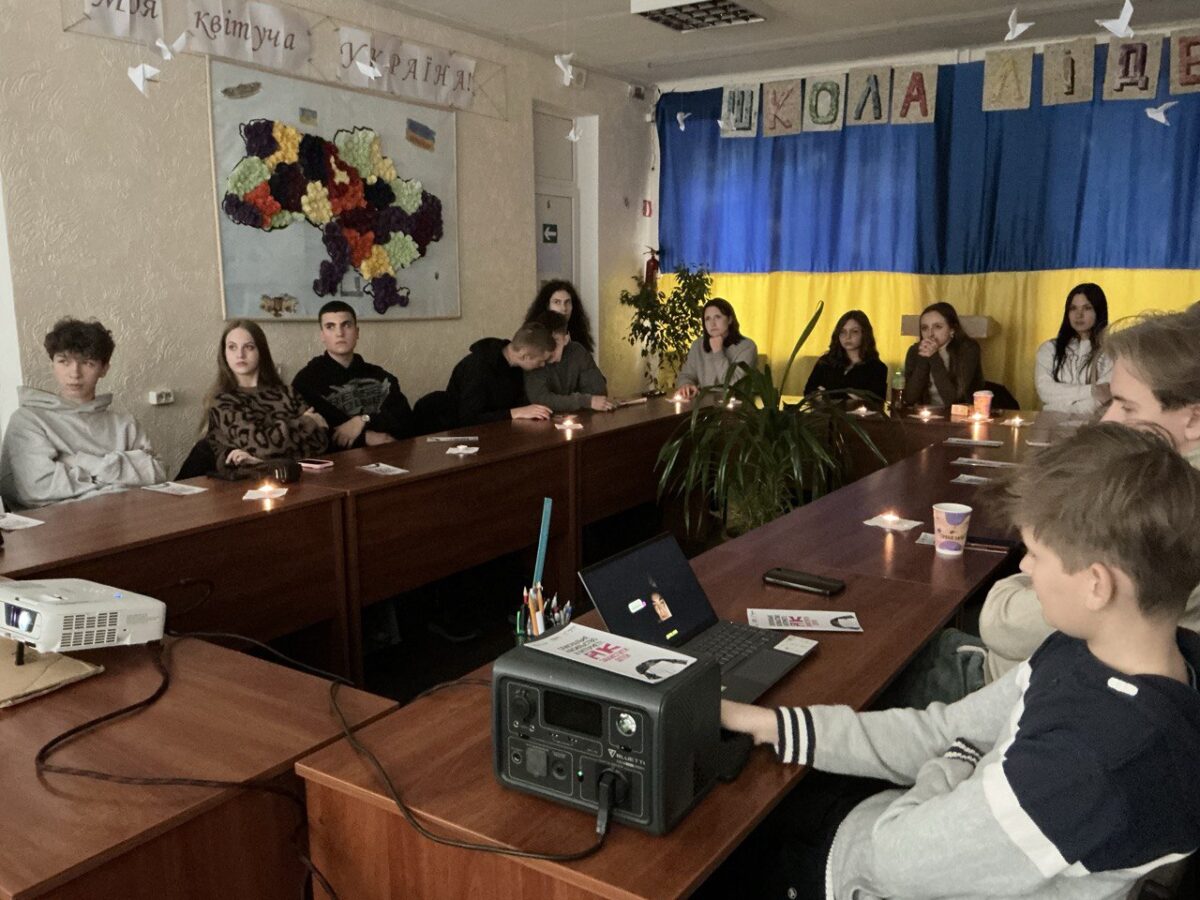 Світло, яке не згасає або Мандрівний при свічах - картинка 4